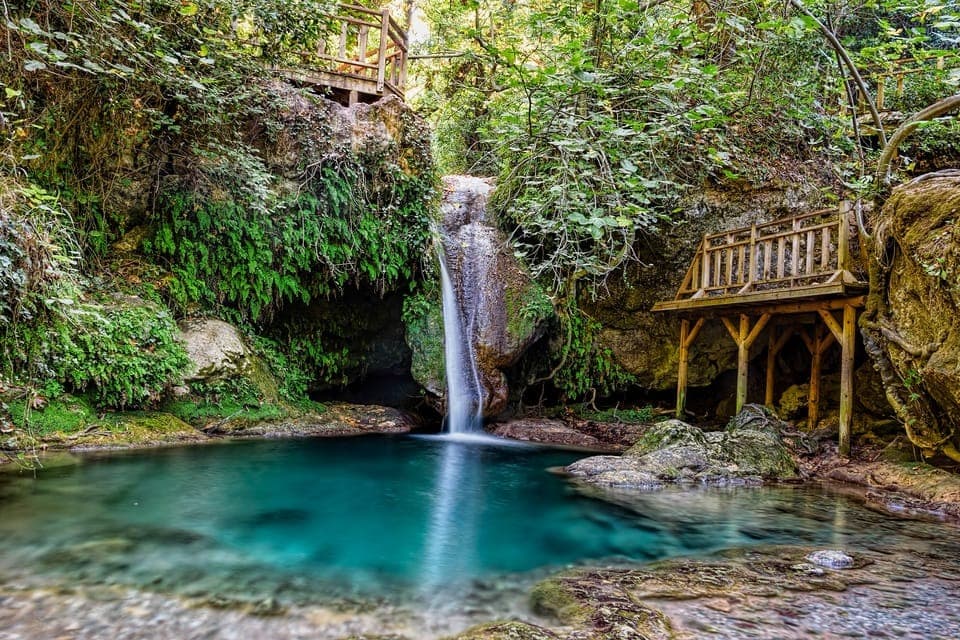 Tarım Av Bayii yakınında gezilecek yerler - Turgut Şelalesi
